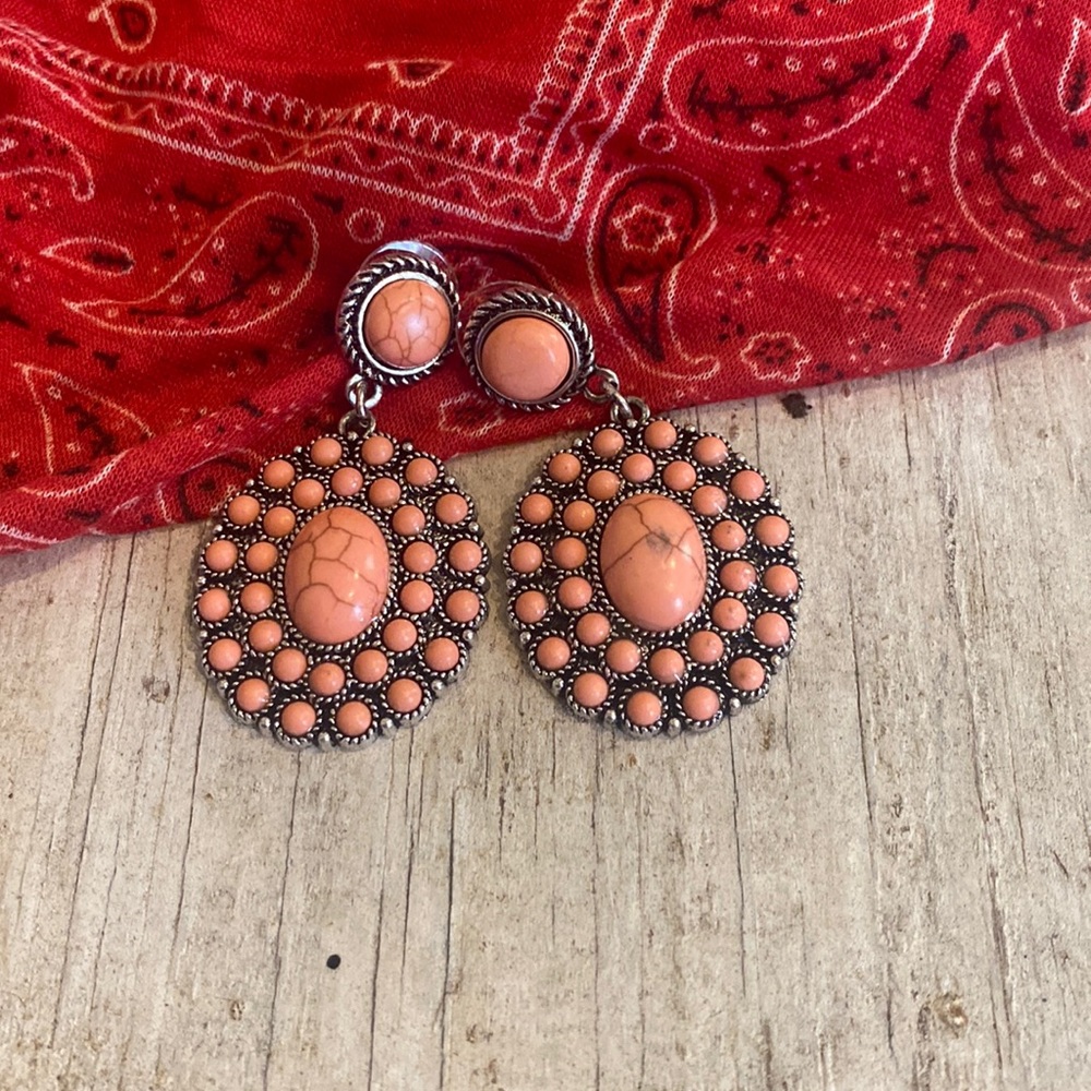 Bella Vista Peach Color Beaded Earrings, New!